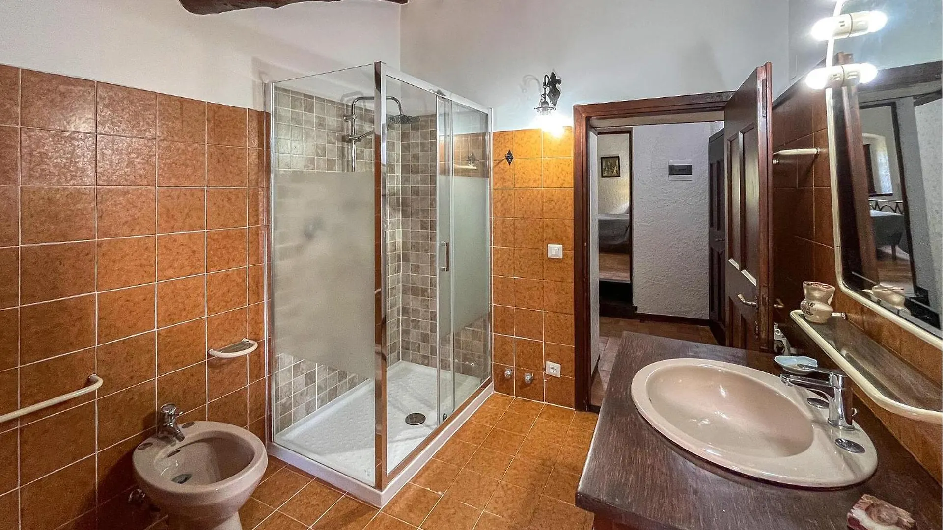 3 Bedroom Awesome Home In Loro Ciuffenna Italy