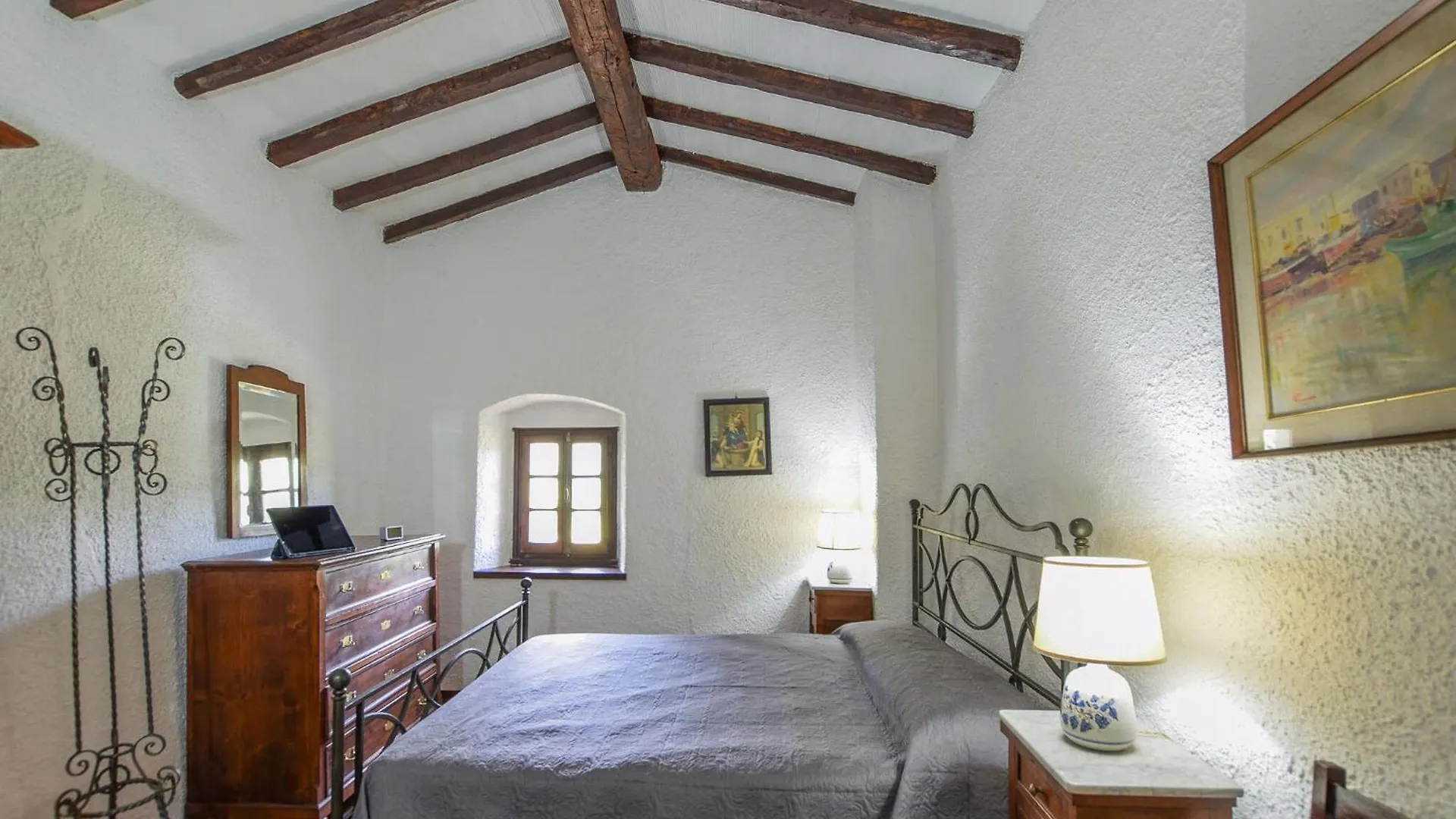 3 Bedroom Awesome Home In Loro Ciuffenna Italy