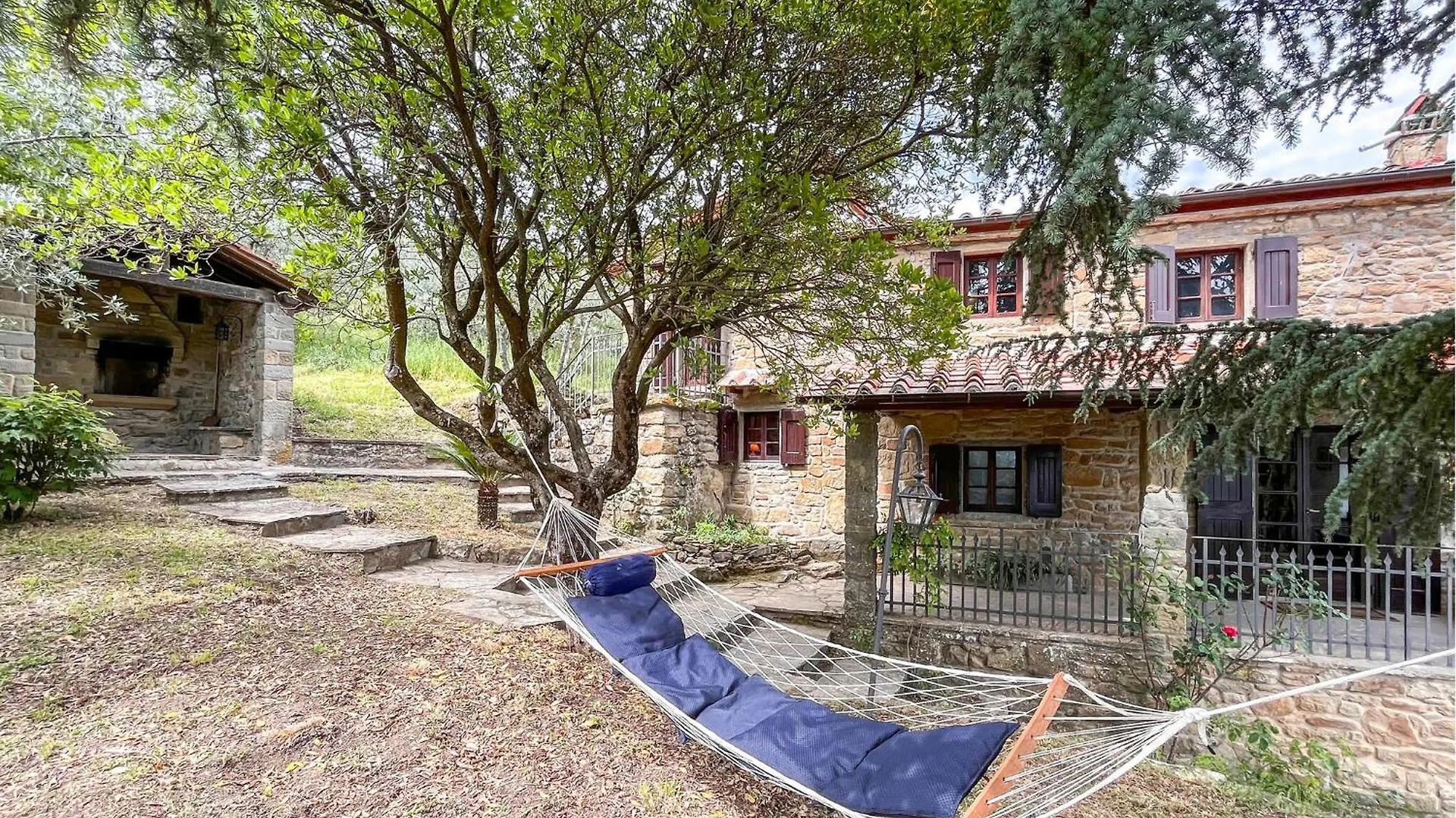 Holiday home 3 Bedroom Awesome Home In Loro Ciuffenna