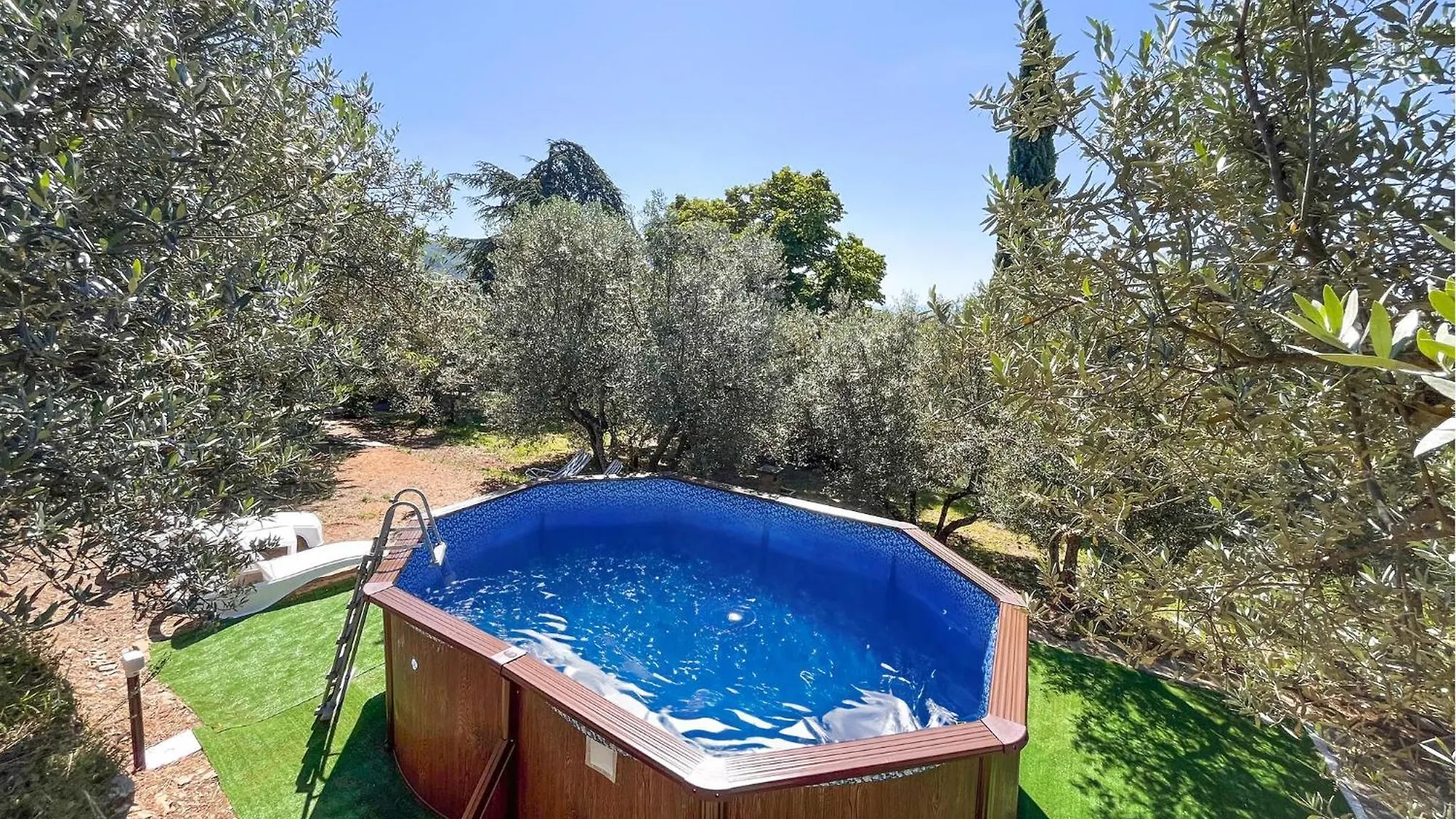 3 Bedroom Awesome Home In Loro Ciuffenna 0*,  Italy