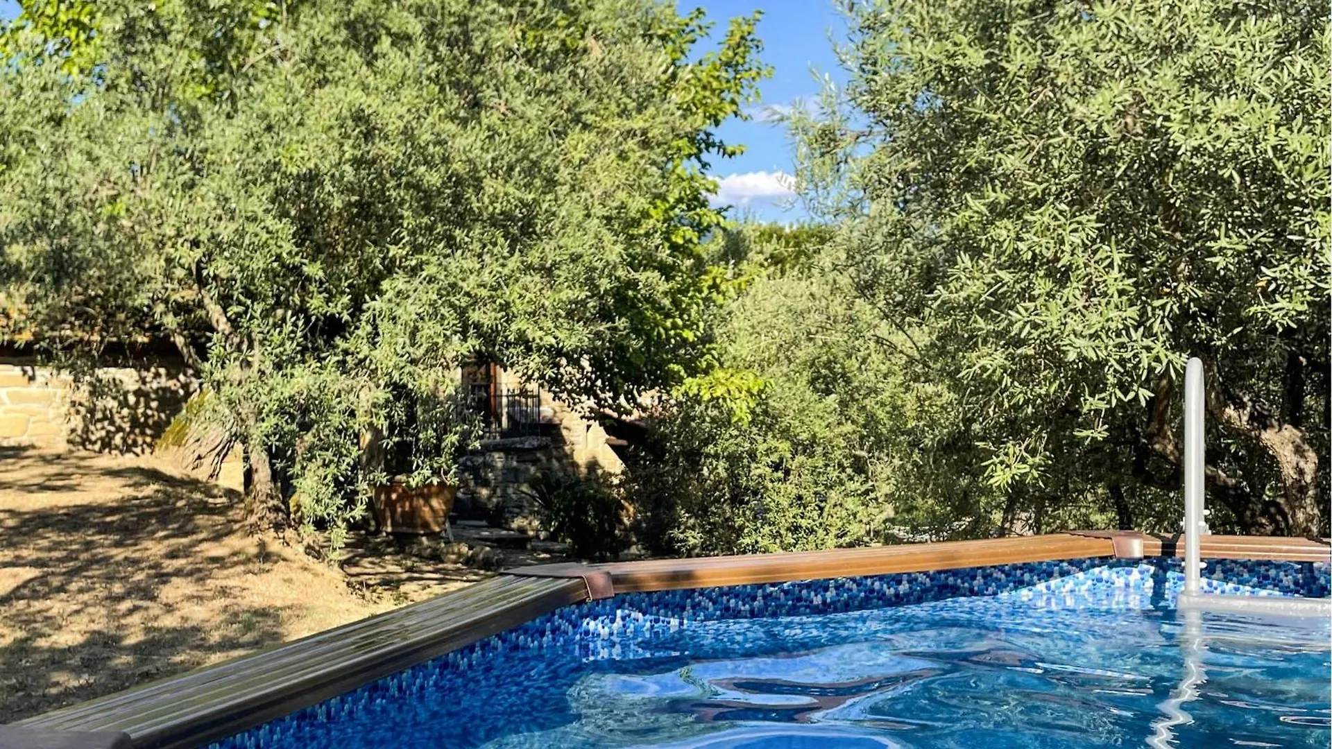 Holiday home 3 Bedroom Awesome Home In Loro Ciuffenna